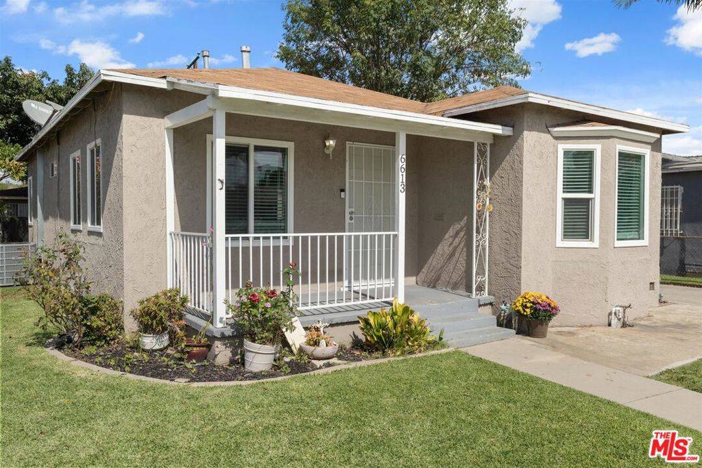 Paramount, CA 90723,6613 San Miguel ST