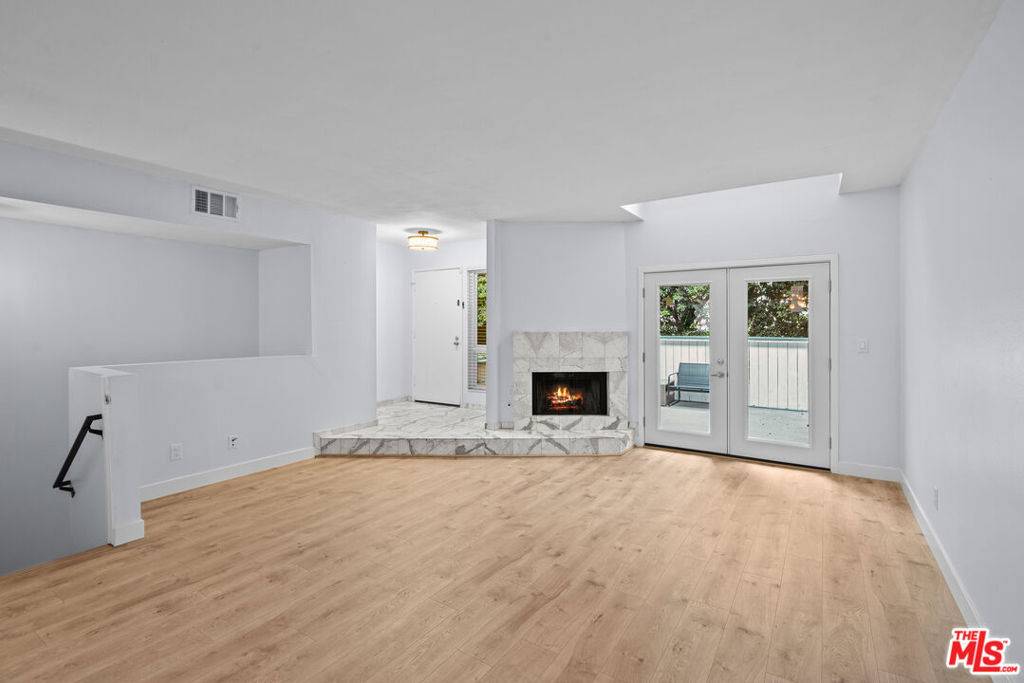Canoga Park, CA 91304,7904 Topanga Canyon BLVD #6