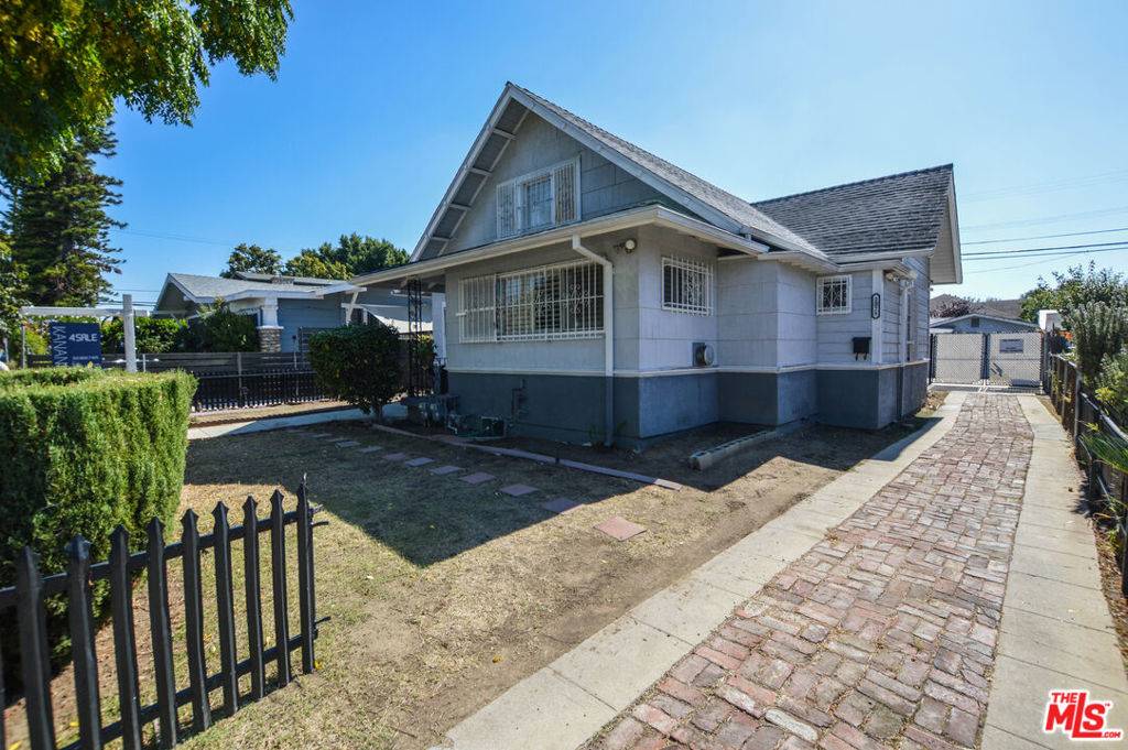 Los Angeles, CA 90018,2226 W 28th ST