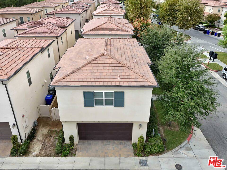 Santa Clarita, CA 91350,21990 Moveo DR
