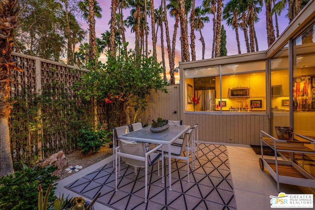 Palm Springs, CA 92262,360 Cabrillo RD #113