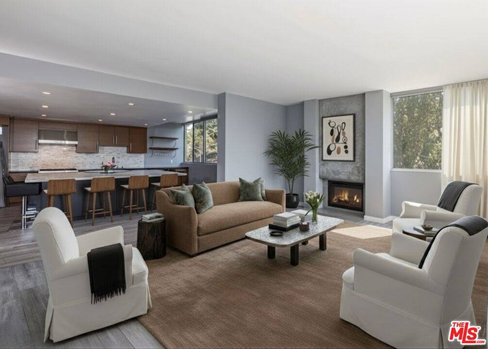 Pacific Palisades, CA 90272,17352 W Sunset BLVD #202