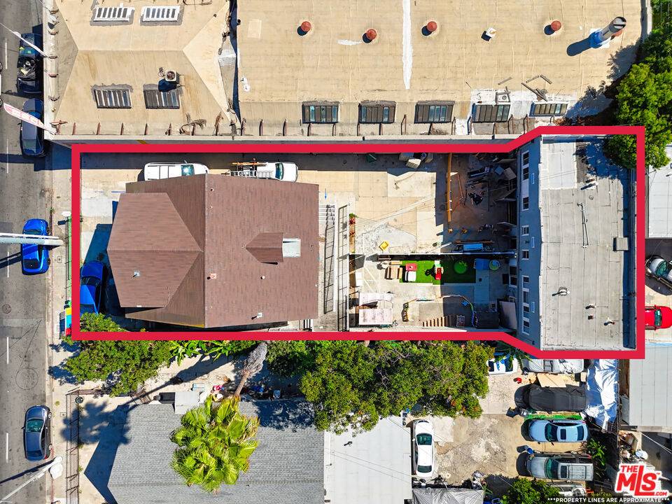 Los Angeles, CA 90037,522 W Vernon AVE