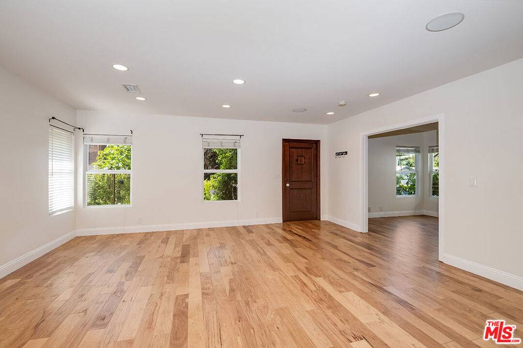 Sherman Oaks, CA 91403,15242 LA MAIDA ST