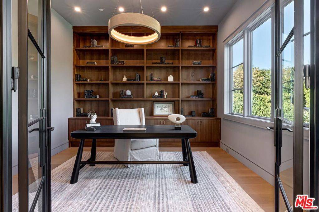 Pacific Palisades, CA 90272,1675 San Remo DR