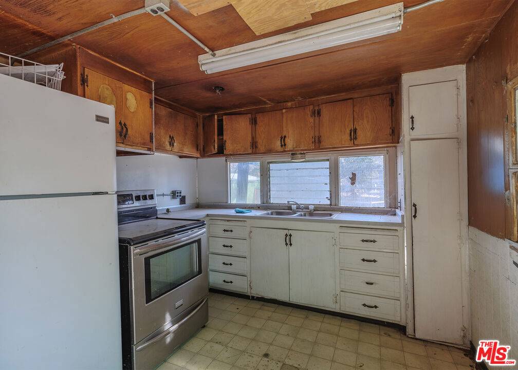 Palmdale, CA 93552,34270 Cheseboro RD