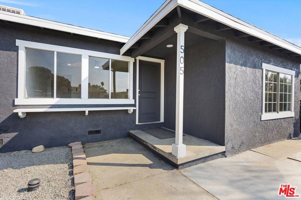 Bakersfield, CA 93307,505 Larry ST