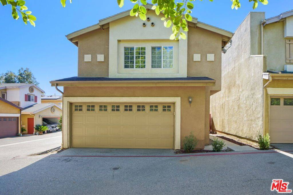 Sylmar, CA 91342,15122 Roxford ST #7