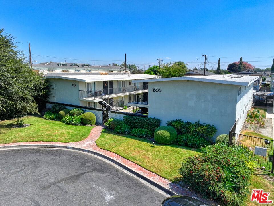 Downey, CA 90241,11502 11506 Adco AVE