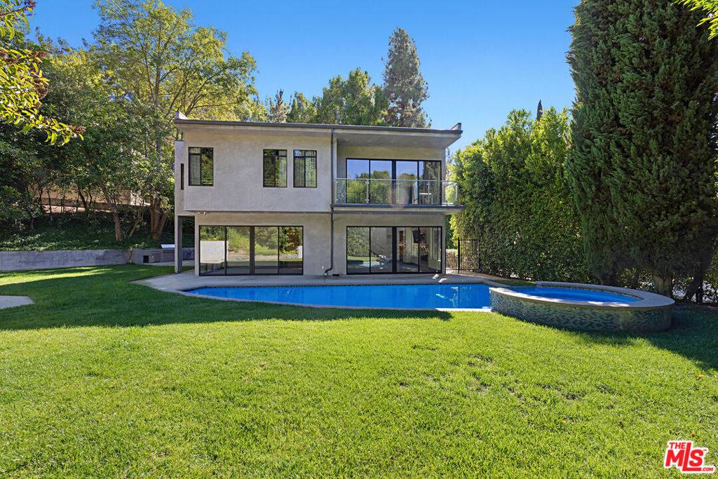 Studio City, CA 91604,11200 DONA LOLA DR