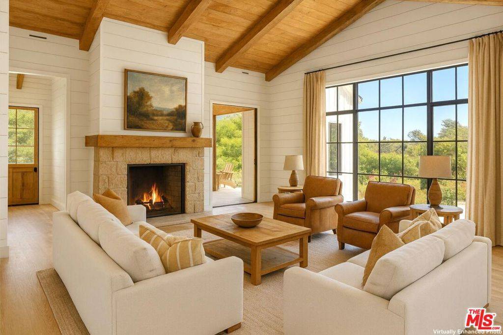 Montecito, CA 93108,796 Hot Springs RD