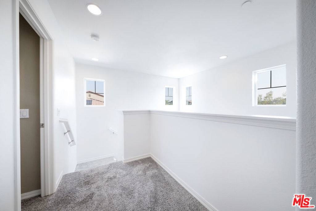 Bakersfield, CA 93314,317 White Alder DR