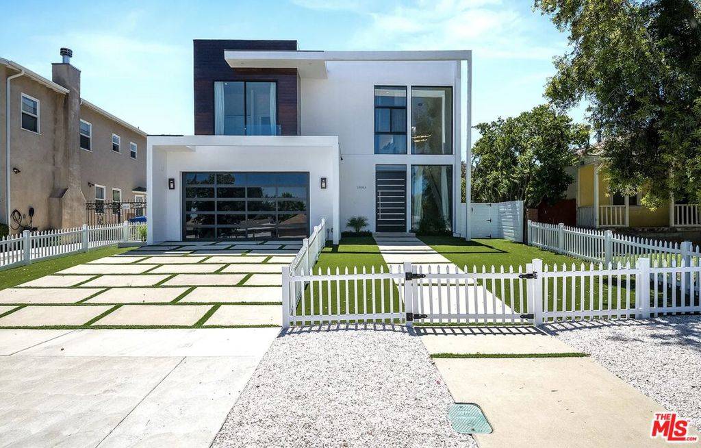 Encino, CA 91316,18016 Valley Vista BLVD