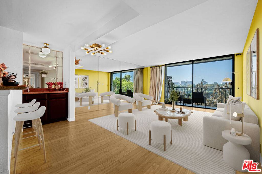 Los Angeles, CA 90024,10535 Wilshire BLVD #904