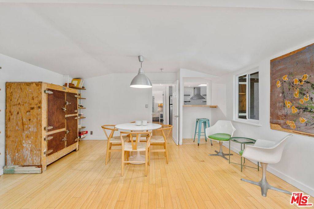 Los Angeles, CA 90039,4511 Brunswick AVE