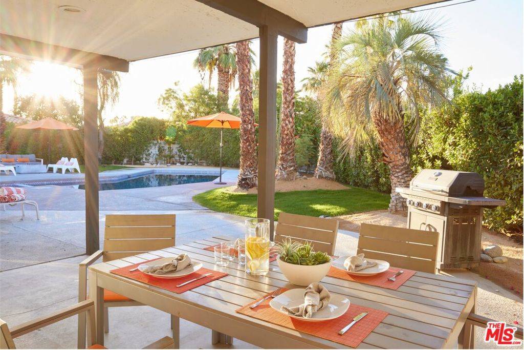 Palm Springs, CA 92262,2291 E Calle Papagayo