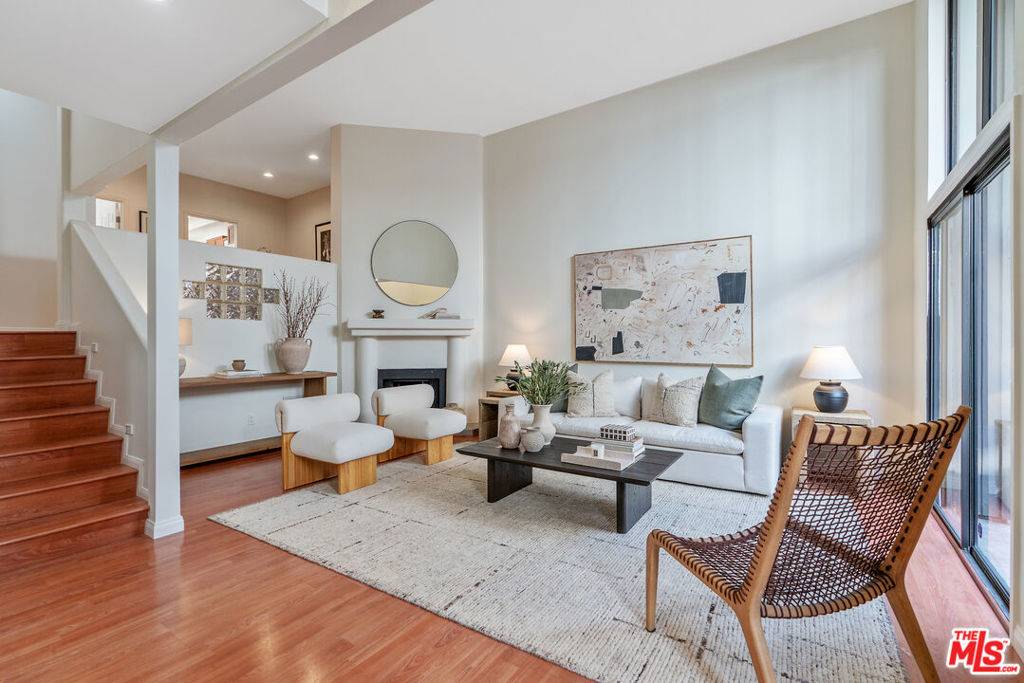 Valley Village, CA 91607,5307 Wilkinson AVE #15B