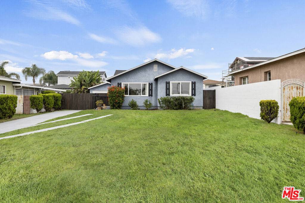 Los Angeles, CA 90047,1551 W 122nd ST