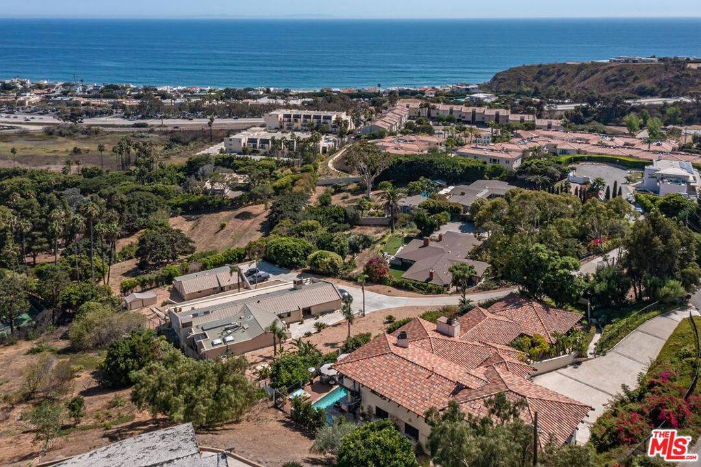 Malibu, CA 90265,3504 Coast View DR
