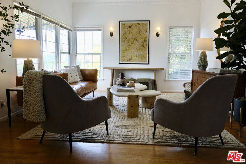 Los Angeles, CA 90026,2969 - 2971 London ST