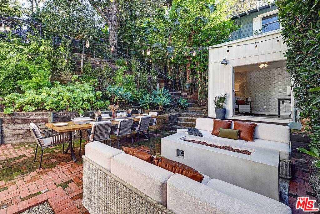 Los Angeles, CA 90046,8326 Ridpath DR