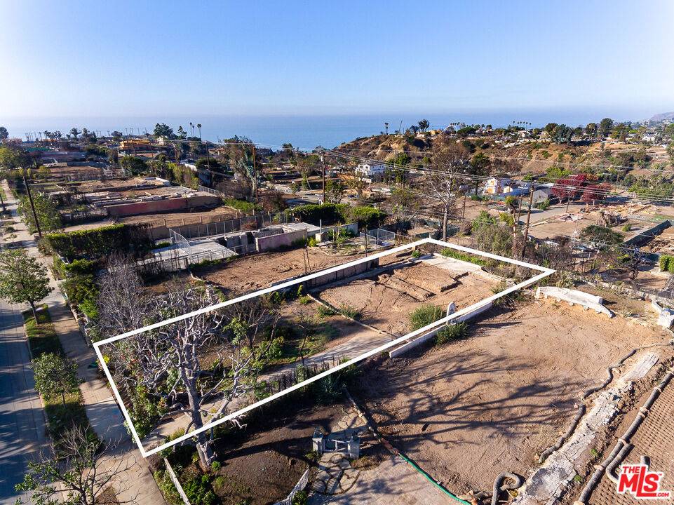 Pacific Palisades, CA 90272,711 Via De La Paz