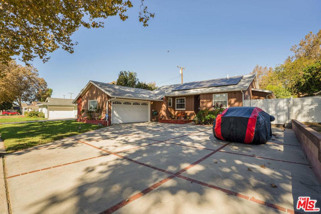 Simi Valley, CA 93063,4141 Eileen ST