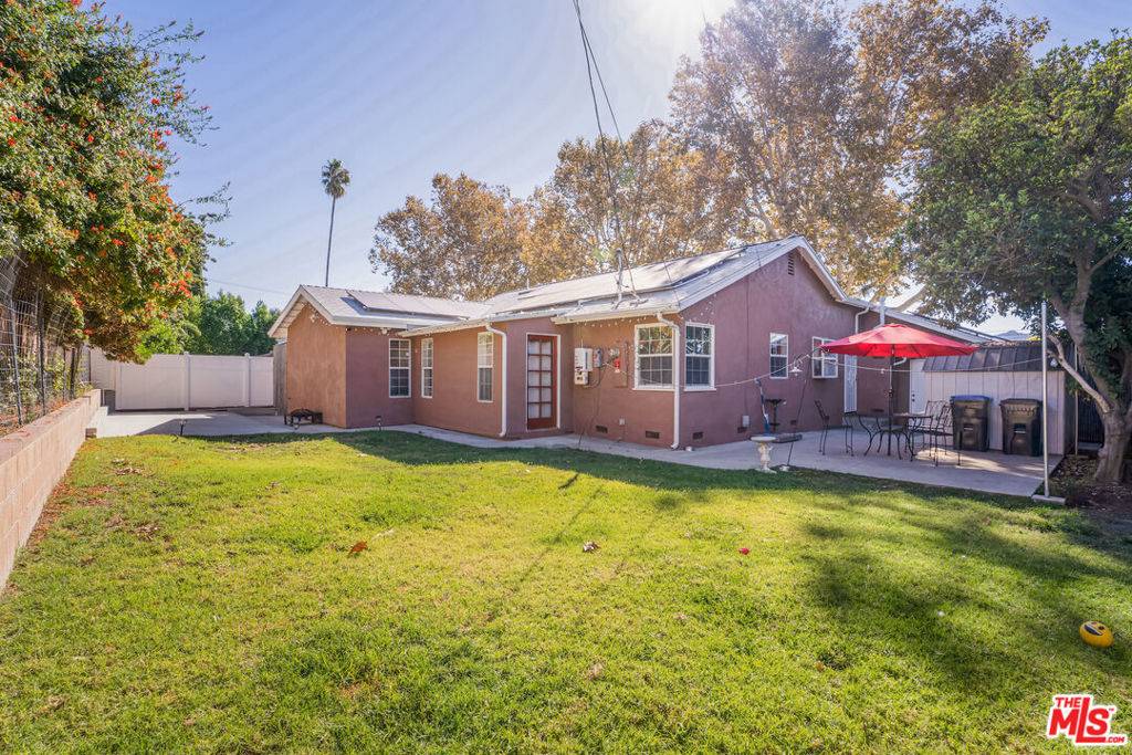 Simi Valley, CA 93063,4141 Eileen ST