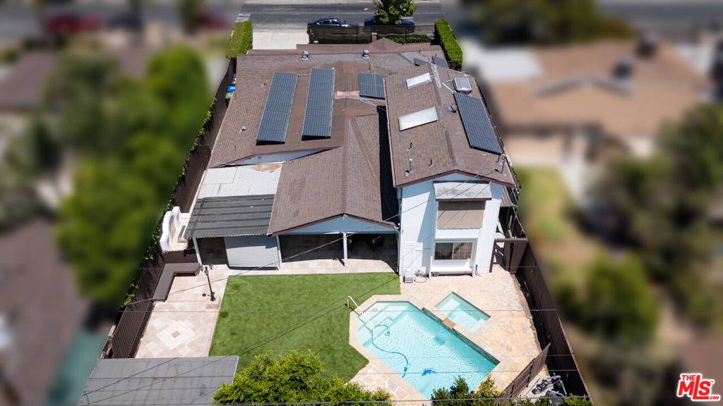 North Hollywood, CA 91606,6449 Radford AVE