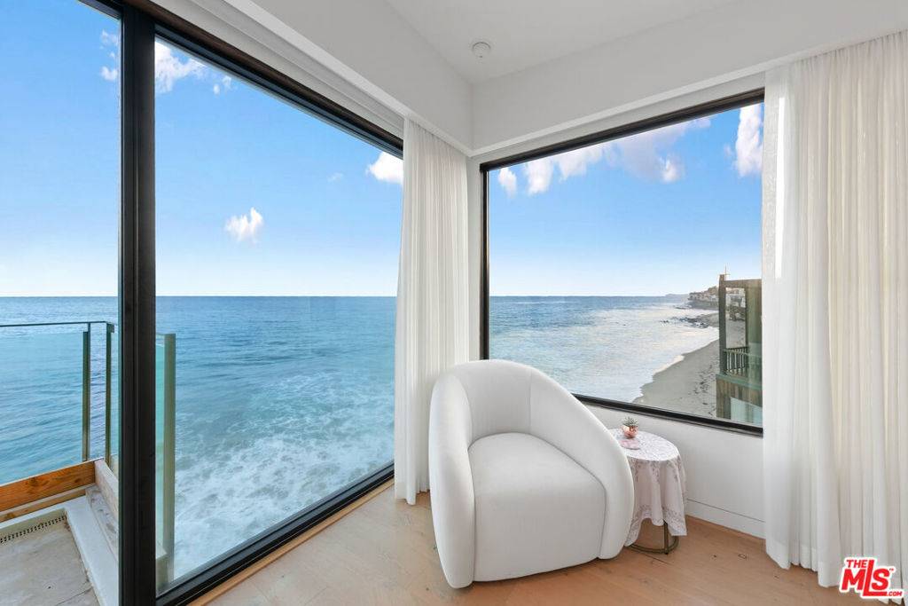 Malibu, CA 90265,24146 Malibu RD