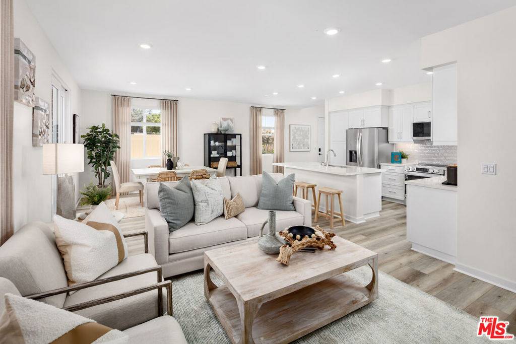 Whittier, CA 90606,11787 E Melody WAY