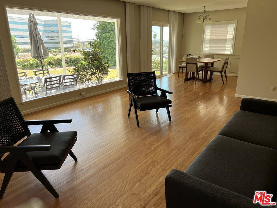 Ladera Heights, CA 90056,5604 S Chariton AVE