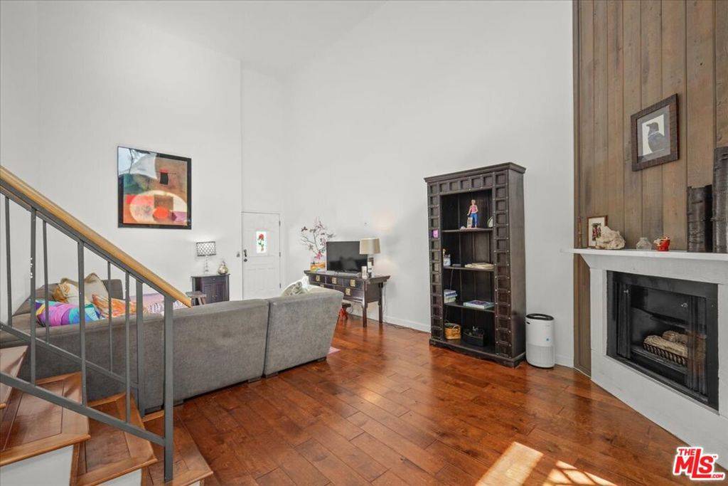 Studio City, CA 91604,12938 Valleyheart DR #11