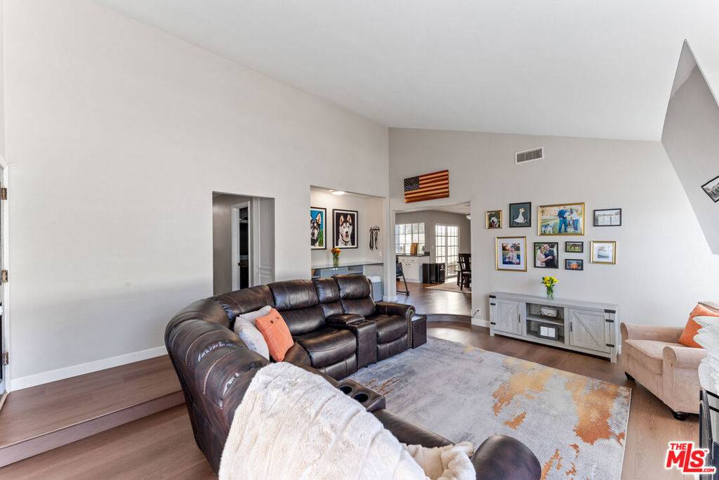 Simi Valley, CA 93063,2241 Century PL