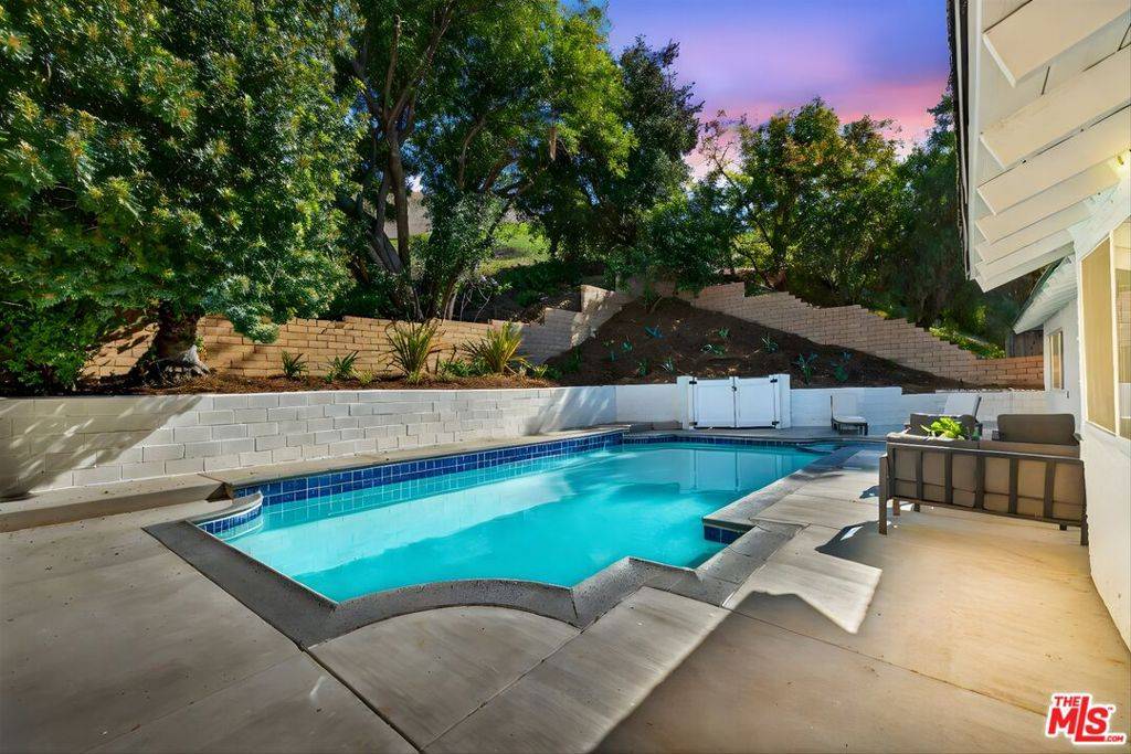 Agoura Hills, CA 91301,6254 Timberlane ST