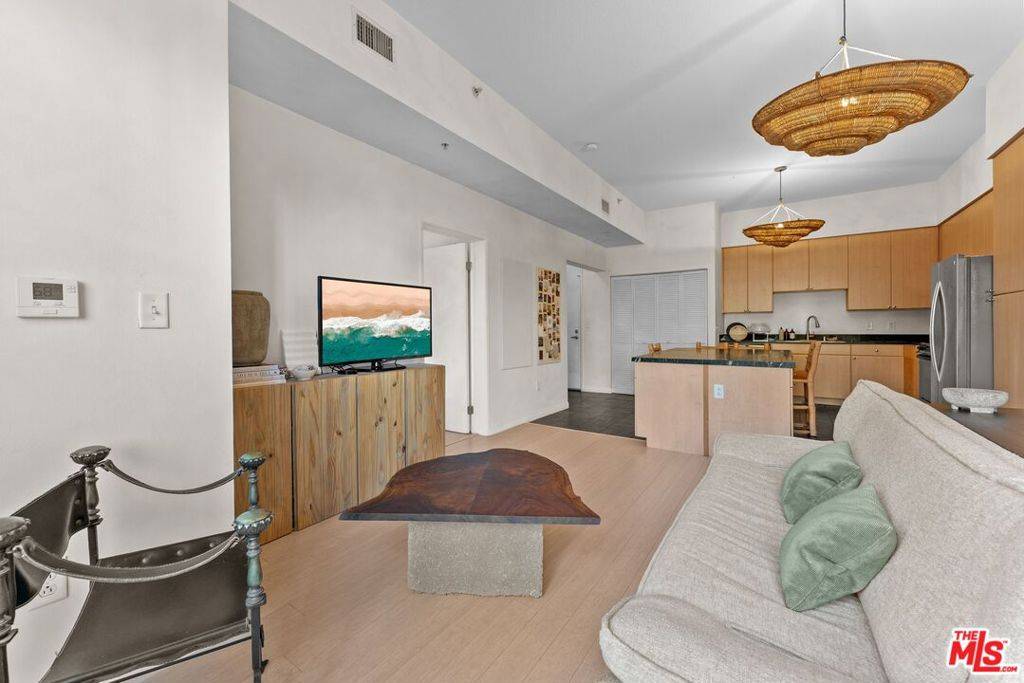 Long Beach, CA 90802,388 E Ocean BLVD #412