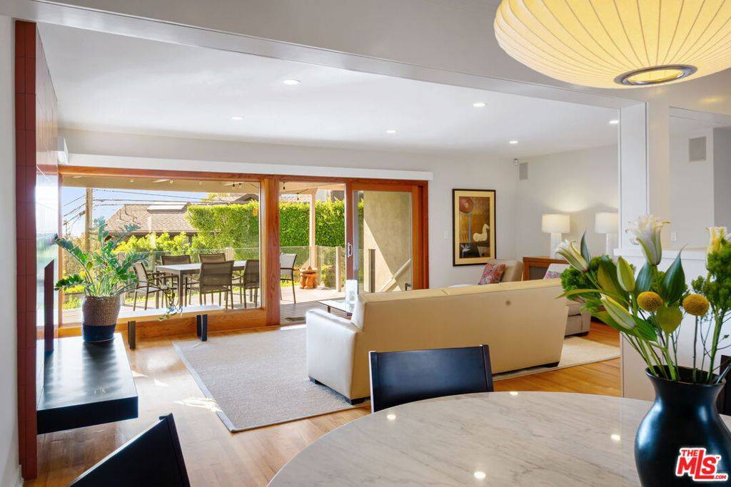 Santa Monica, CA 90402,275 Amalfi DR