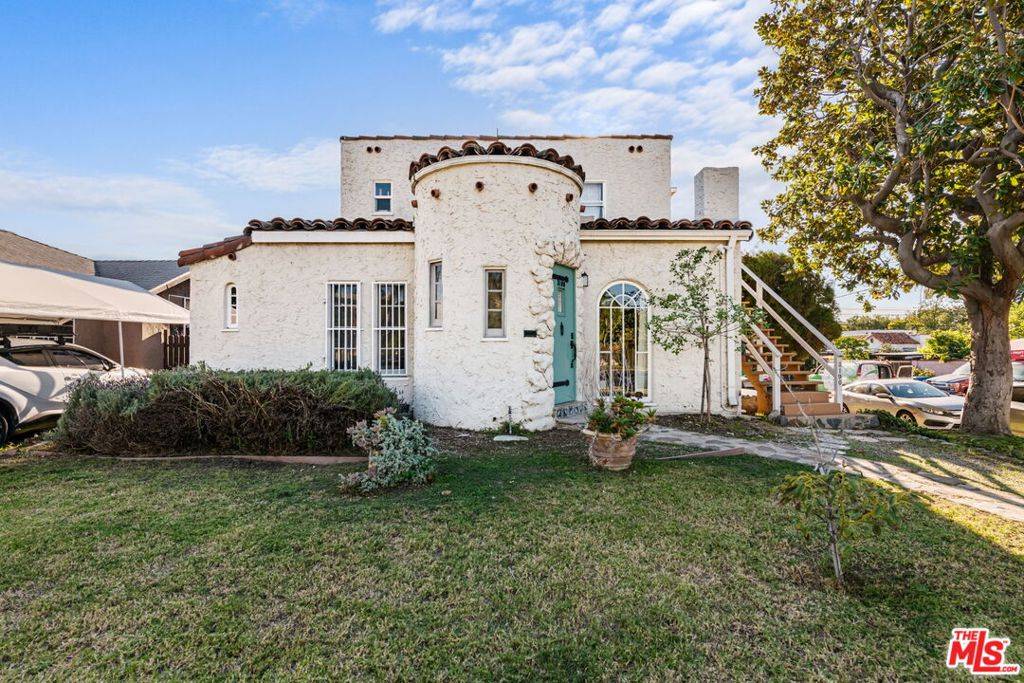 Los Angeles, CA 90039,3188 Atwater AVE