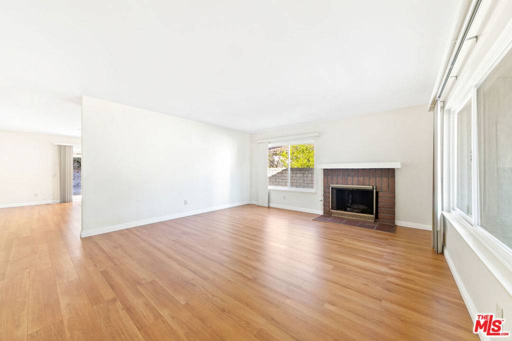 Walnut, CA 91789,113 N Avenida Alipaz