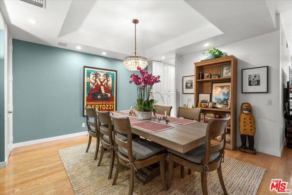 Beverly Hills, CA 90212,211 S Spalding DR #N104