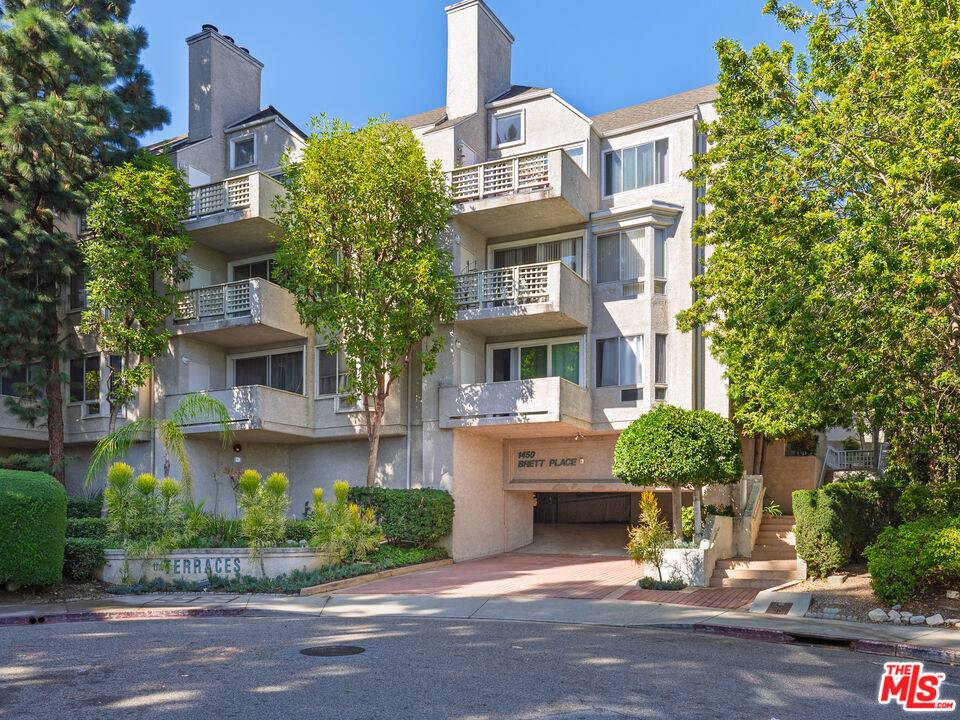 San Pedro, CA 90732,1450 Brett PL #305