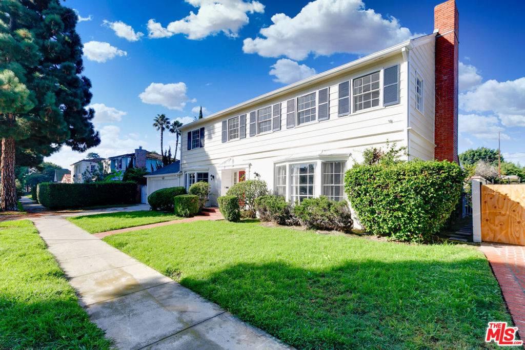 Los Angeles, CA 90008,4115 Degnan BLVD