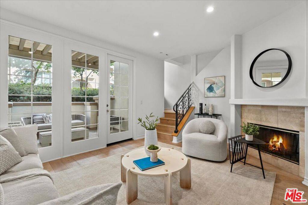 Playa Vista, CA 90094,5935 Playa Vista DR #113