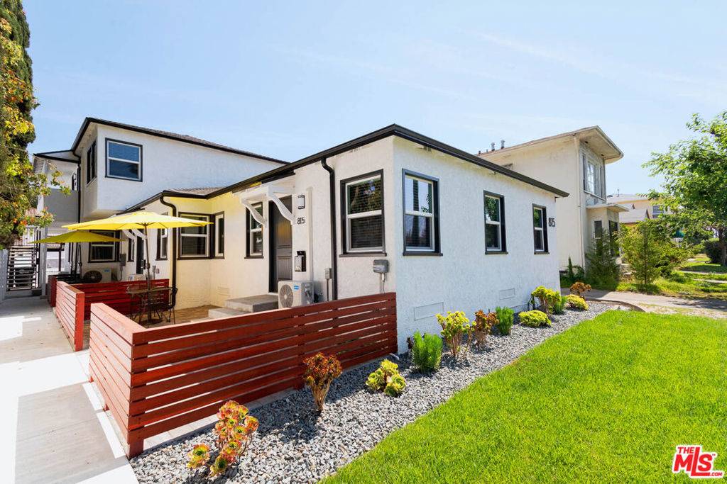 Glendale, CA 91202,815 W Glenoaks BLVD