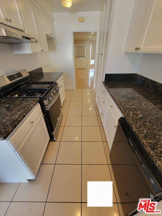 Valley Village, CA 91607,5306 Vantage AVE #2