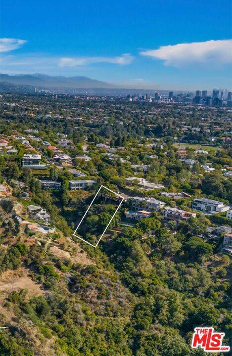 Pacific Palisades, CA 90272,1545 Umeo RD