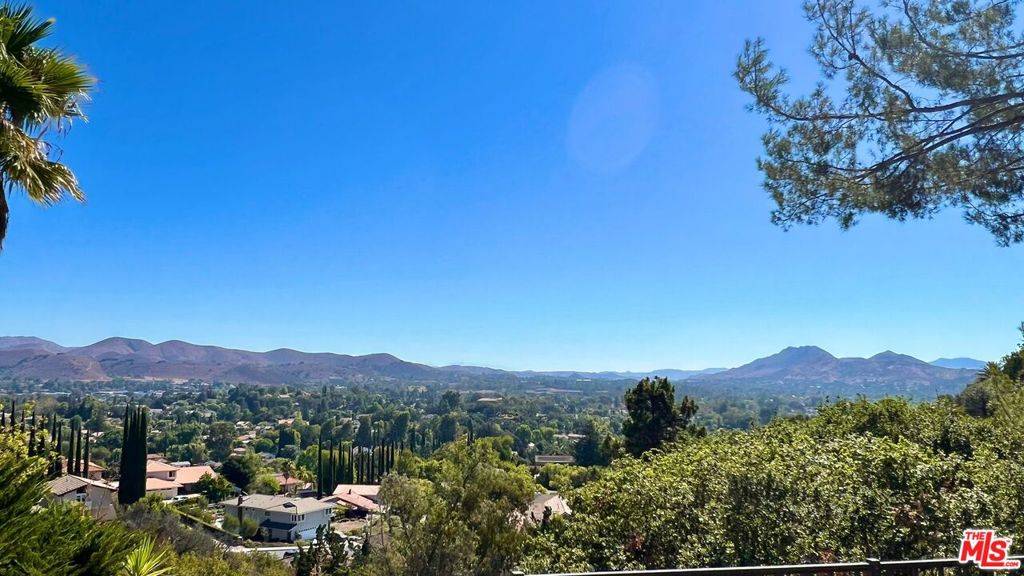 Westlake Village, CA 91361,1096 Stoneshead CT