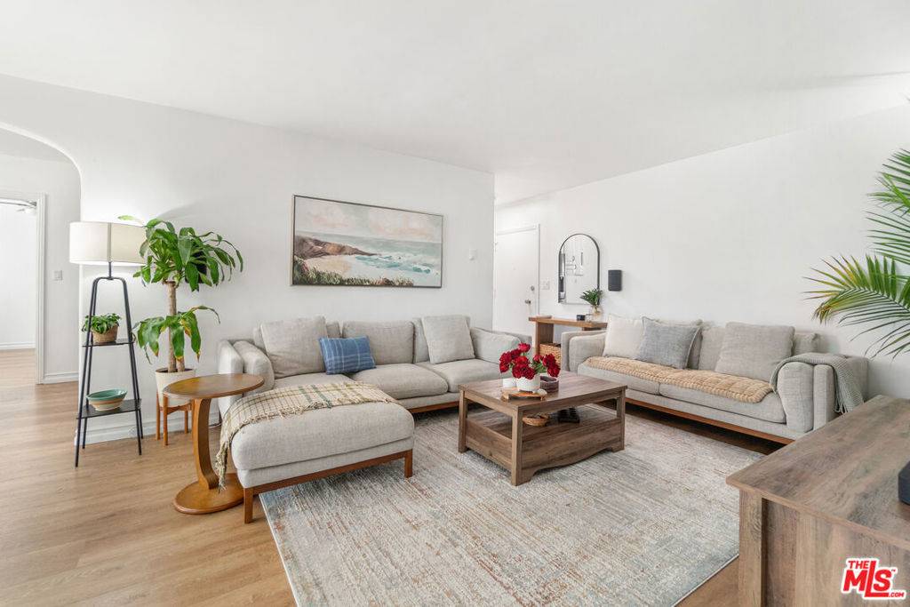 Playa Del Rey, CA 90293,8710 Delgany AVE #7