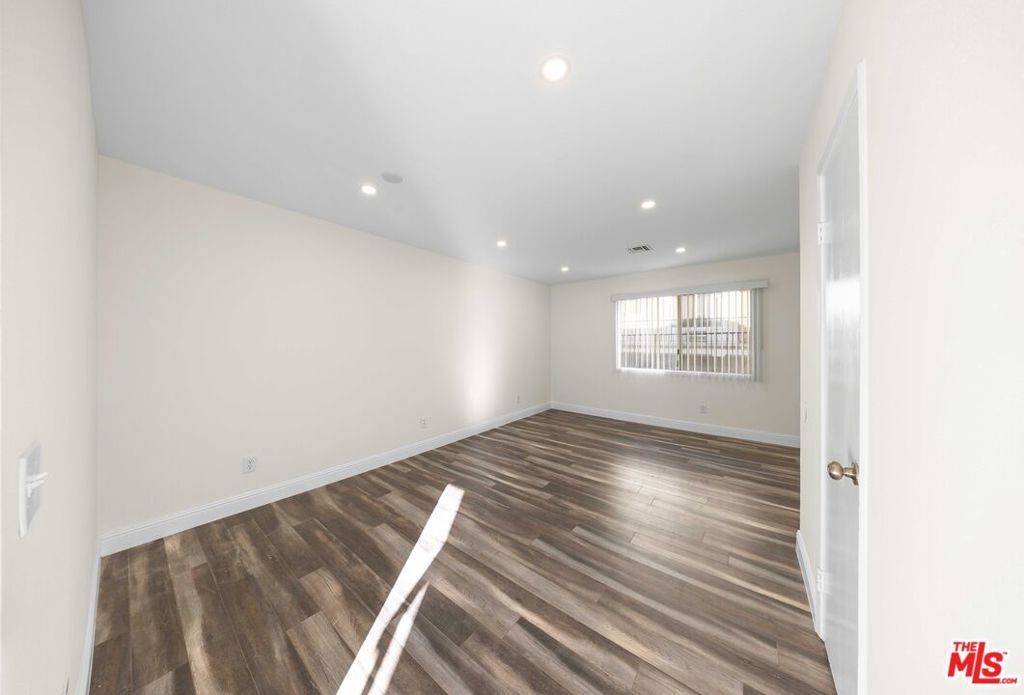 Van Nuys, CA 91401,14112 Delano ST #Unit 3