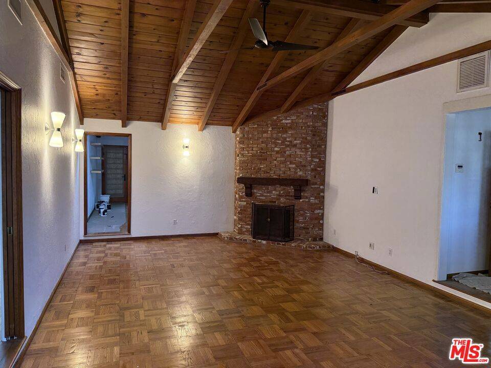 Sherman Oaks, CA 91401,5500 Colbath AVE